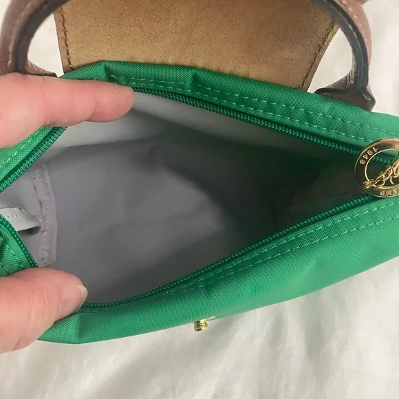 Longchamp Green and Brown Cosmetic Bag with Classic Design - Picture 9 of 9